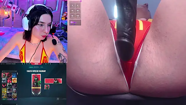 Snapshot of NicoleFerrel chatting on June 13, 2026, 2:26 pm NicoleFerrel online show from June 13, 2026, 2:26 pm