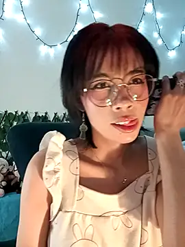 Snapshot of dolliette24 chatting on November 12, 2025, 6:06 am dolliette24 online show from November 12, 2025, 6:06 am