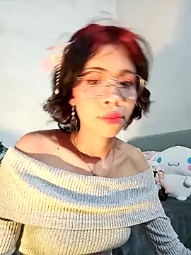 Snapshot of dolliette24 chatting on December 14, 2025, 7:41 pm dolliette24 online show from December 14, 2025, 7:41 pm