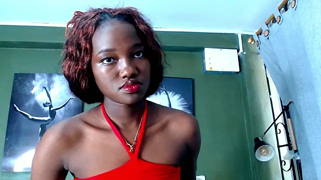 Snapshot of Evaa_18 chatting on October 8, 2025, 6:19 pm Evaa 18 online show from October 8, 2025, 6:19 pm