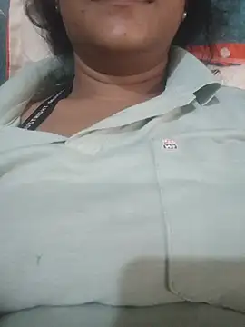 Snapshot of SonY-CaM2 chatting on August 4, 2026, 12:10 pm SonY-CaM2 online show from August 4, 2026, 12:10 pm