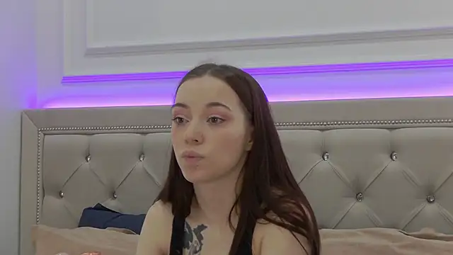 ZoeyNeal online show from February 22, 2026, 2:08 pm