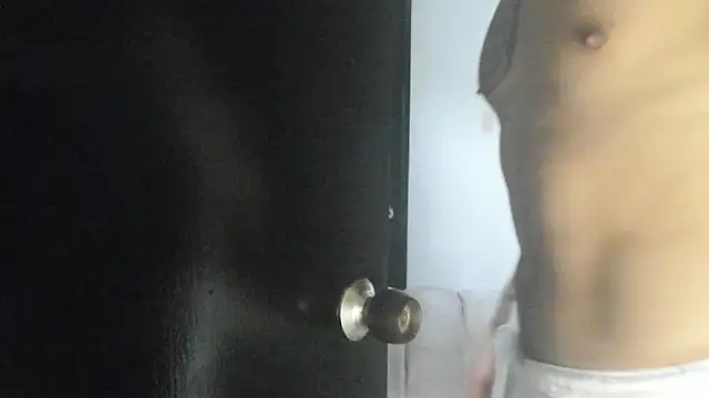 Snapshot of ThiagoLugo chatting on June 17, 2026, 4:06 pm ThiagoLugo online show from June 17, 2026, 4:06 pm