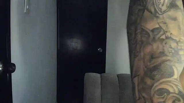 Snapshot of ThiagoLugo chatting on July 13, 2026, 9:25 pm ThiagoLugo online show from July 13, 2026, 9:25 pm