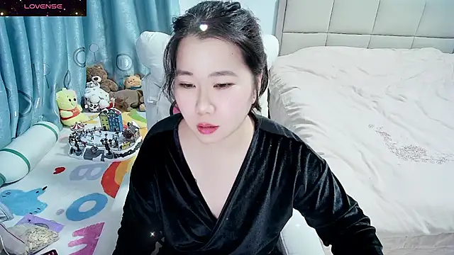 Onlyxixi online show from November 29, 2025, 1:22 pm