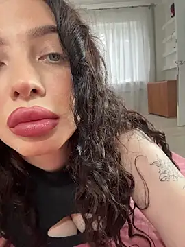 Snapshot of Hannah_xBaby chatting on November 24, 2025, 10:48 am Hannah xBaby online show from November 24, 2025, 10:48 am