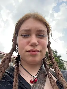 Snapshot of lucy-joy chatting on July 24, 2026, 7:59 am lucy-joy online show from July 24, 2026, 7:59 am