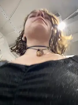 lucy-joy online show from October 7, 2025, 10:38 am