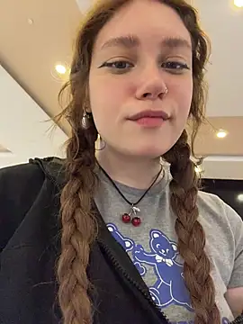 Snapshot of lucy-joy chatting on July 17, 2026, 10:12 am lucy-joy online show from July 17, 2026, 10:12 am