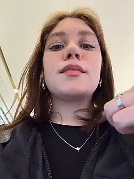 Snapshot of lucy-joy chatting on June 26, 2026, 8:31 am lucy-joy online show from June 26, 2026, 8:31 am