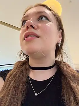 Snapshot of lucy-joy chatting on August 7, 2026, 10:21 am lucy-joy online show from August 7, 2026, 10:21 am