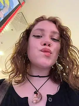 Snapshot of lucy-joy chatting on June 9, 2026, 10:27 am lucy-joy online show from June 9, 2026, 10:27 am