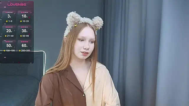 FoxyMira online show from January 7, 2026, 2:11 pm