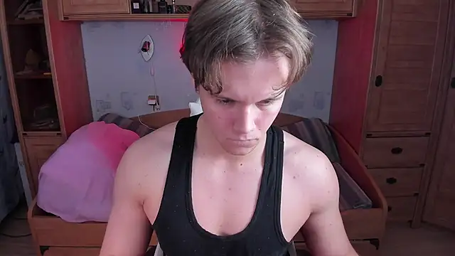 Snapshot of Dexter_Bennett chatting on October 14, 2025, 4:13 am Dexter Bennett online show from October 14, 2025, 4:13 am