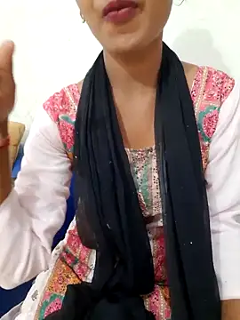 AnkitaDevi online show from May 7, 2026, 3:22 am