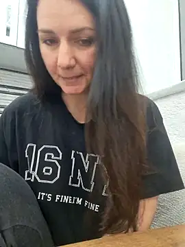 simpledi online show from November 30, 2025, 11:49 pm