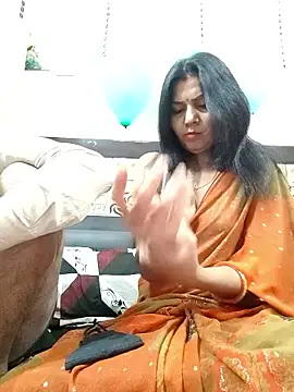 Yourhotsweetgirl online show from January 15, 2026, 5:49 pm