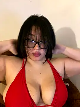 Snapshot of Emily_Taylor2 chatting on September 9, 2025, 2:10 am Emily Taylor2 online show from September 9, 2025, 2:10 am