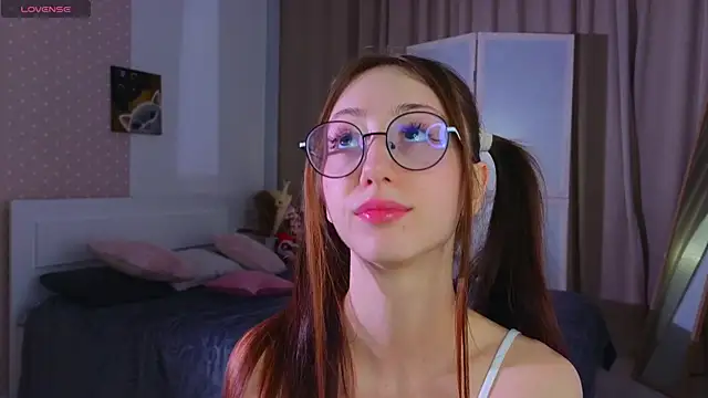 AvrilLeMell online show from November 10, 2025, 10:04 pm