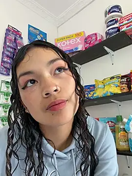 Camilla Miller01 online show from May 1, 2026, 1:27 pm