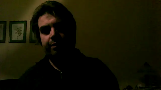 Snapshot of ynroh_87 chatting on January 6, 2026, 4:44 pm ynroh 87 online show from January 6, 2026, 4:44 pm