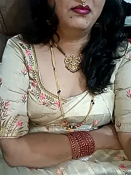 Snapshot of Niharika555 chatting on July 30, 2026, 6:18 pm Niharika555 online show from July 30, 2026, 6:18 pm