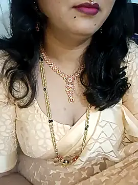 Snapshot of Niharika555 chatting on July 28, 2026, 4:39 pm Niharika555 online show from July 28, 2026, 4:39 pm