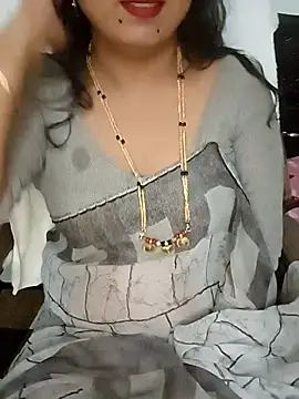 Snapshot of Niharika555 chatting on July 8, 2026, 5:24 pm Niharika555 online show from July 8, 2026, 5:24 pm