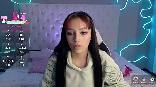 Snapshot of Megan__cole1 chatting on November 27, 2025, 3:40 am Megan cole1 online show from November 27, 2025, 3:40 am