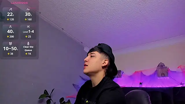 Snapshot of Ares_di_martin chatting on October 9, 2025, 2:06 pm Ares di martin online show from October 9, 2025, 2:06 pm