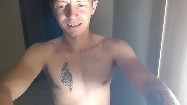 Snapshot of BlondZilla chatting on November 1, 2025, 5:25 am BlondZilla online show from November 1, 2025, 5:25 am