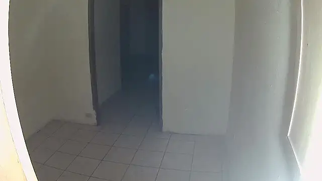 Snapshot of BlondZilla chatting on October 18, 2025, 12:18 pm BlondZilla online show from October 18, 2025, 12:18 pm