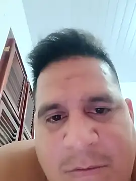 Snapshot of reguetones92 chatting on October 20, 2025, 6:41 pm reguetones92 online show from October 20, 2025, 6:41 pm