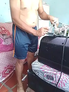 Snapshot of miroqui143 chatting on October 15, 2025, 3:20 pm miroqui143 online show from October 15, 2025, 3:20 pm