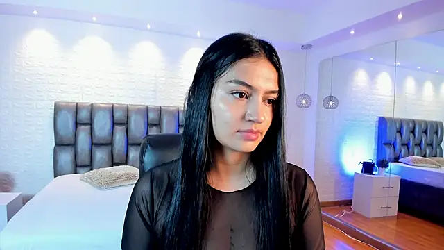 AidaJones online show from April 28, 2026, 11:36 am