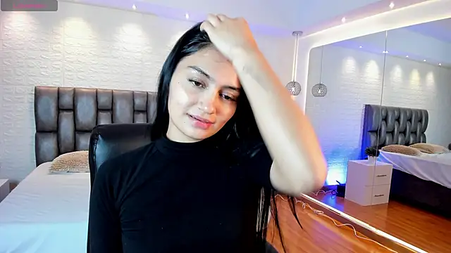 AidaJones online show from May 2, 2026, 1:27 pm
