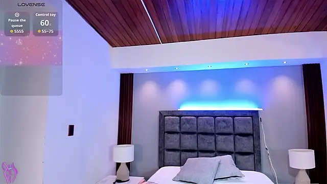 Snapshot of AidaJones chatting on February 26, 2026, 11:32 am AidaJones online show from February 26, 2026, 11:32 am