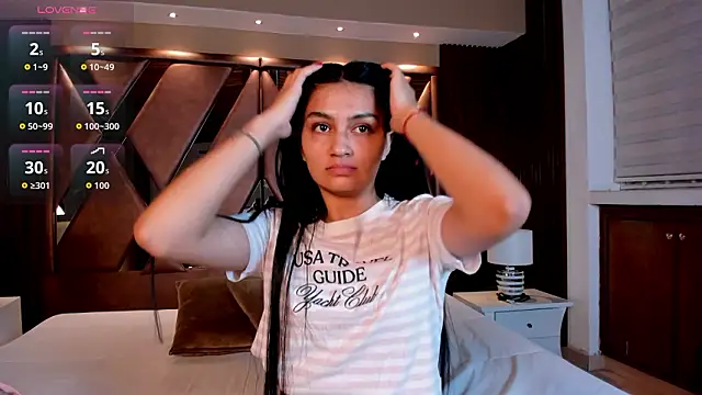 Snapshot of AidaJones chatting on February 11, 2026, 11:21 am AidaJones online show from February 11, 2026, 11:21 am