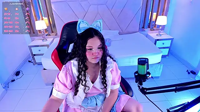 Snapshot of ShylySweet chatting on December 5, 2025, 5:17 am ShylySweet online show from December 5, 2025, 5:17 am