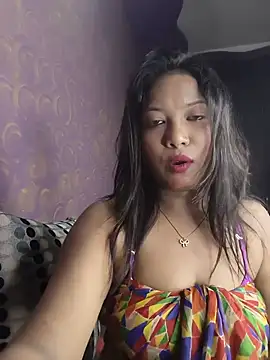 Snapshot of hornyzinia123 chatting on June 19, 2026, 3:23 am hornyzinia123 online show from June 19, 2026, 3:23 am
