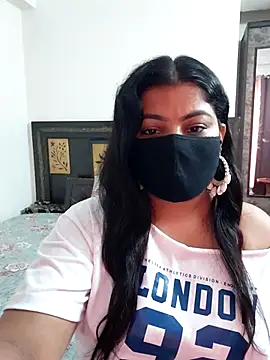 Snapshot of Aavya_007 chatting on August 2, 2026, 4:44 am Aavya 007 online show from August 2, 2026, 4:44 am