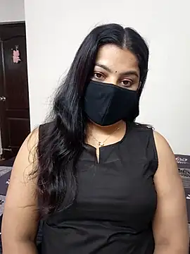 Snapshot of Aavya_007 chatting on May 12, 2026, 4:31 am Aavya 007 online show from May 12, 2026, 4:31 am