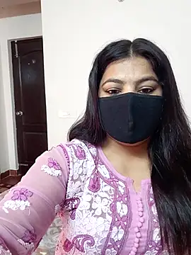 Snapshot of Aavya_007 chatting on June 10, 2026, 9:32 am Aavya 007 online show from June 10, 2026, 9:32 am