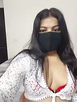 Snapshot of Aavya_007 chatting on May 18, 2026, 4:29 am Aavya 007 online show from May 18, 2026, 4:29 am