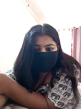 Snapshot of Aavya_007 chatting on June 8, 2026, 7:31 am Aavya 007 online show from June 8, 2026, 7:31 am