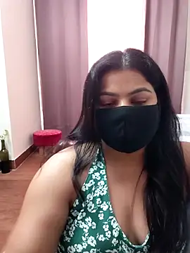 Snapshot of Aavya_007 chatting on May 15, 2026, 4:10 am Aavya 007 online show from May 15, 2026, 4:10 am