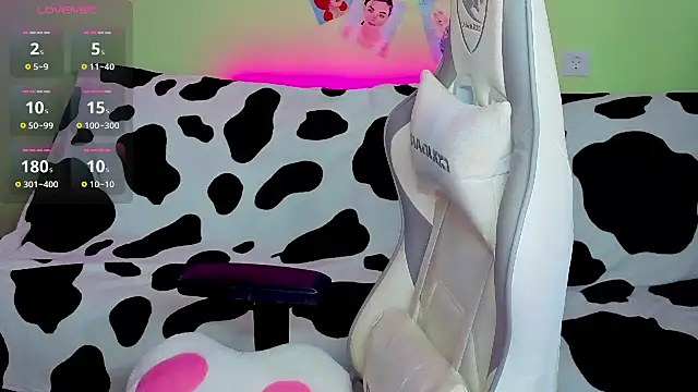 Im suka online show from October 8, 2025, 4:03 am