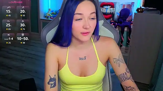 Im suka online show from November 19, 2025, 3:06 am