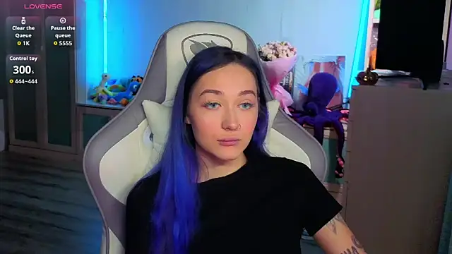 Im suka online show from November 27, 2025, 3:07 am