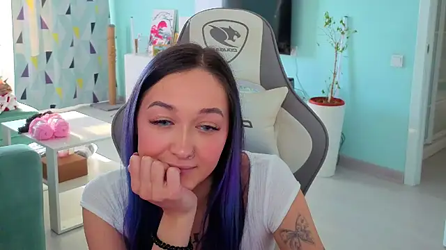 Im suka online show from February 20, 2026, 6:26 am